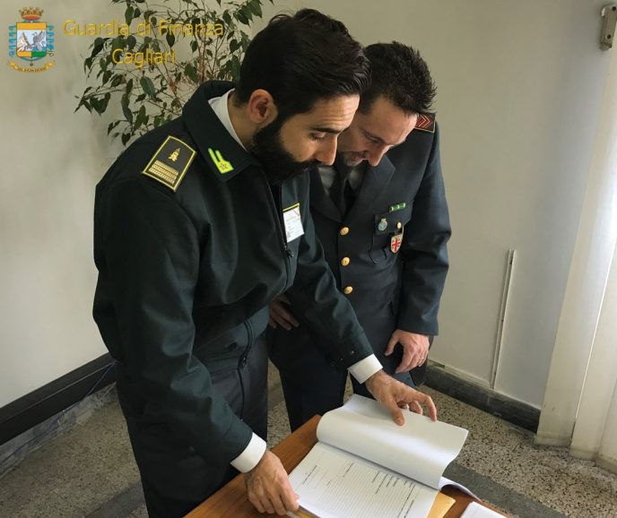 AUTOTRASPORTO_LAVORO_IN_NERO_CAGLIARI
