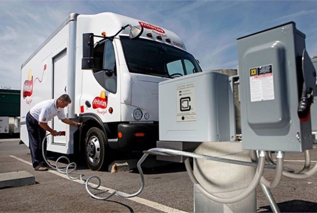 CAMION_ELETTRICI_RICARICA