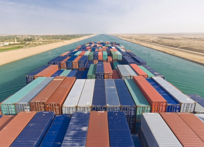 CANALE_DI_SUEZ_CONTAINR_RAFFICO