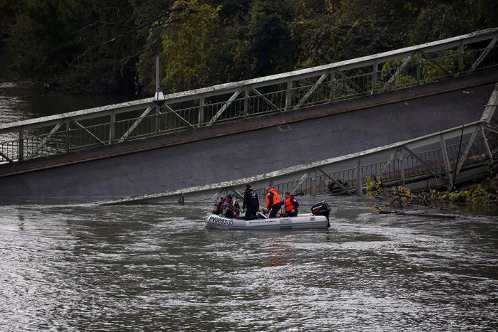 CROLLO_PONTE_FRANCIA_TIR