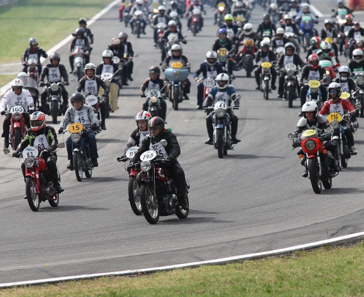 Corsa_motociclistica_Milano_-_Taranto_PALLETWAYS