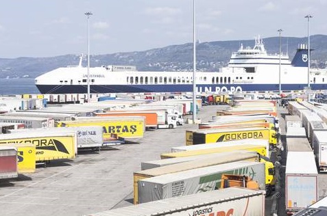 DOGANE_PORTO_TRIESTE_MERCI