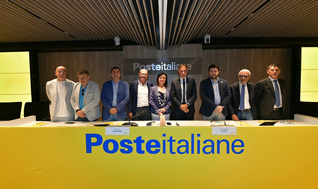 Firma-Rinnovo-Contratto-Lavoro-Poste-Italiane_transportonline