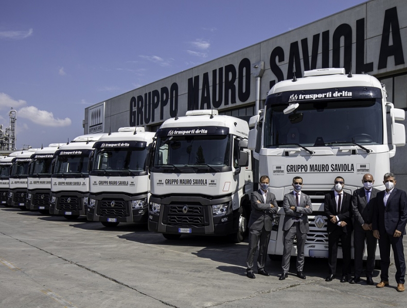 Foto_GRenault_Trucks_(2)