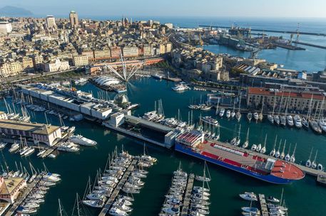 GENOVA_AMAZON_POLO_LOGISTICO