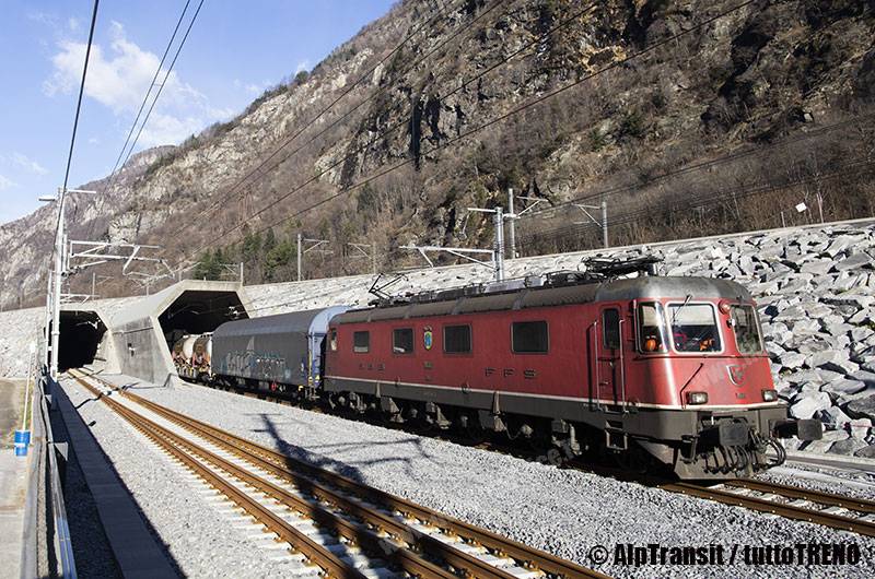 Gottardo-treno_prova_Cargo-2016