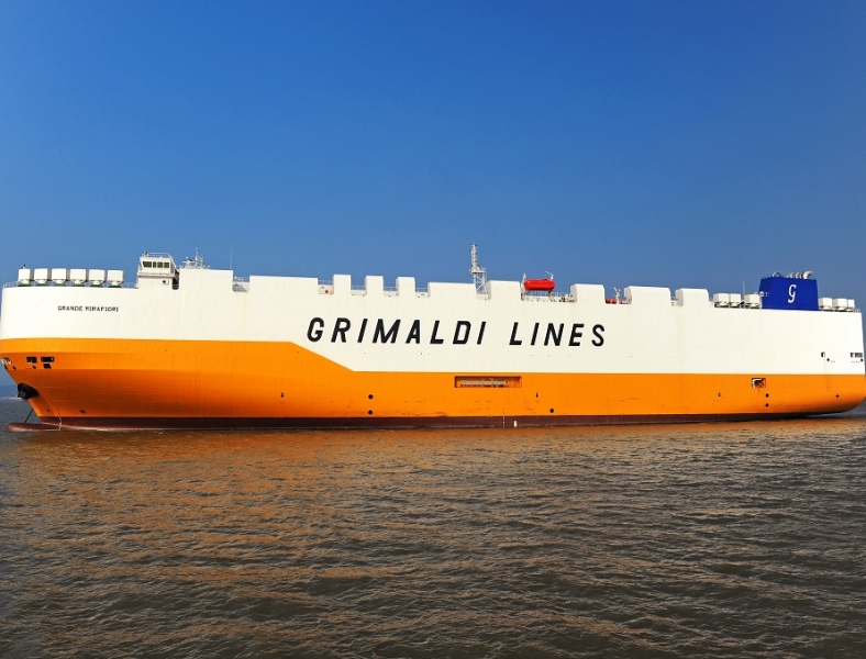 Grande_Mirafiori_gruppo_grimaldi