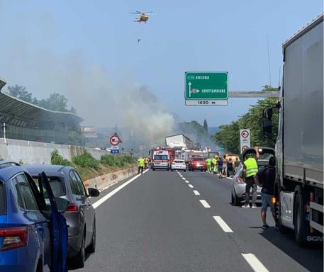 INCIDENTE_A14_CAMION_TRANSPORTONLINE