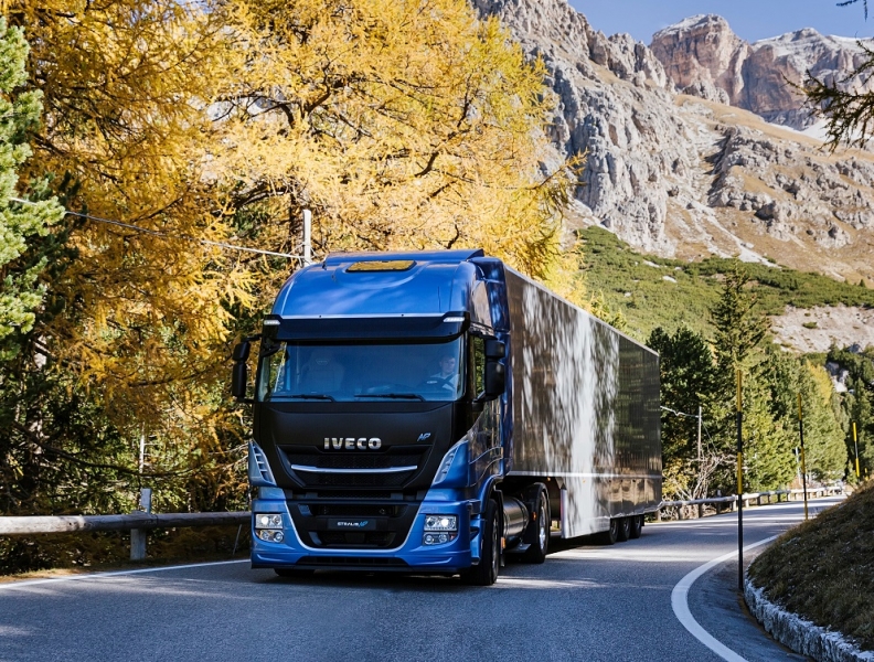 IVECO_Stralis_NP_460_(002)