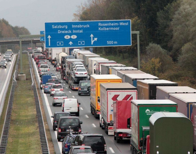 Inntal_Autobahn_A_12_AUSTRIA_TRANSPORTONLINE