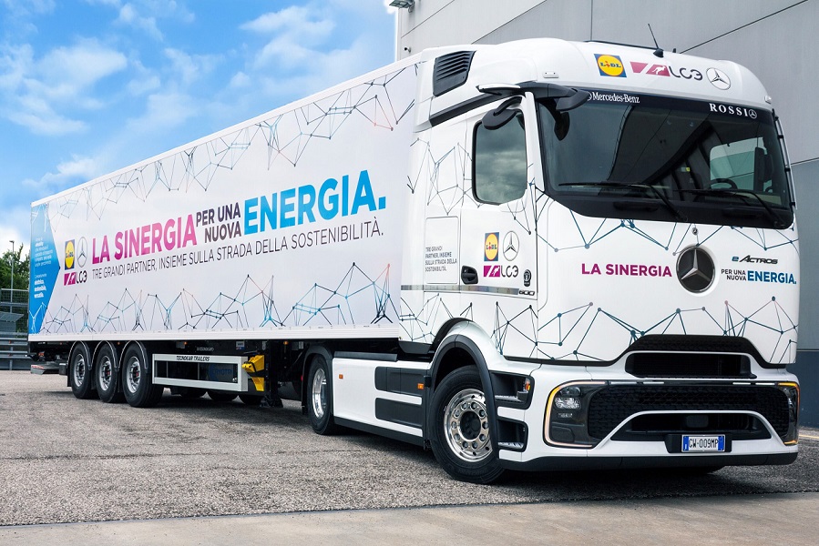 Lidl_riceve_il_primo_eActros_600_in_Italia_una_nuova_era_del_trasporto_sostenibile_con_Daimler_Truck_Italia_e_LC3_Trasporti_TRANSPORTONLINE