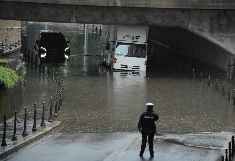 Maltempo_CHIUSURE_TRAFFICO_AUTOTRASPORTO