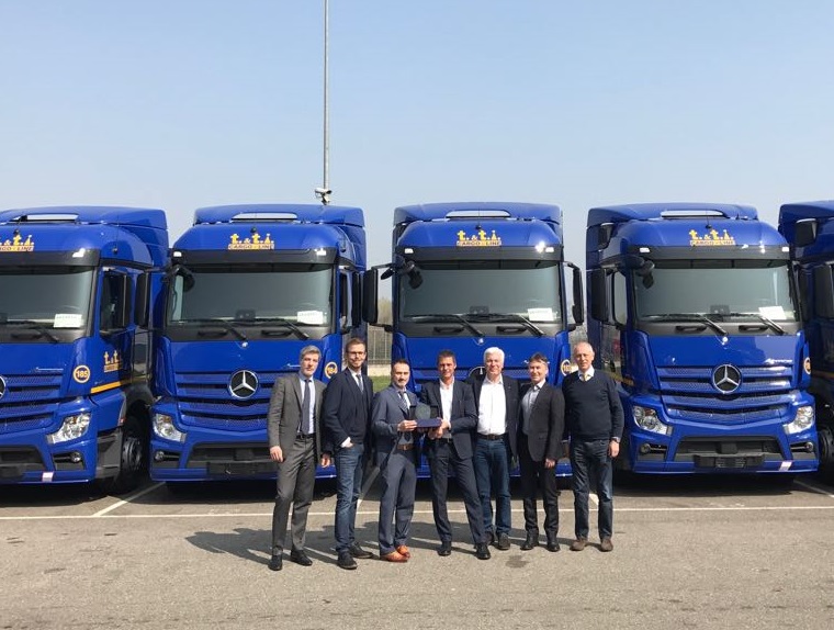 Mercedes-Benz_Trucks