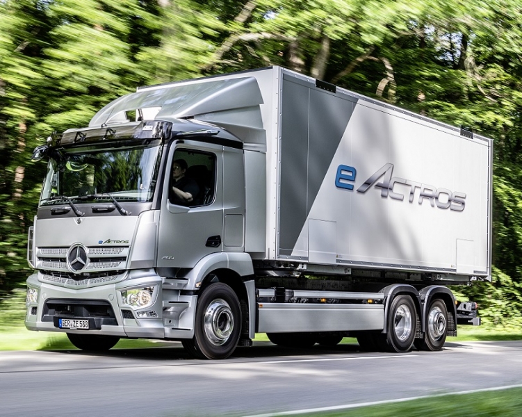 Mercedes-Benz_eActros_TRANSPORTONLINE