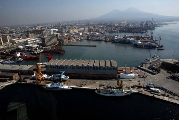 NAPOLI EGITTO TRASPORTO MERCI RO-RO
