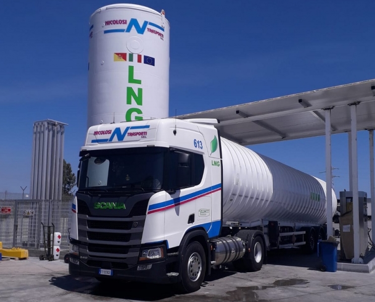 Nicolosi_stazione_LNG