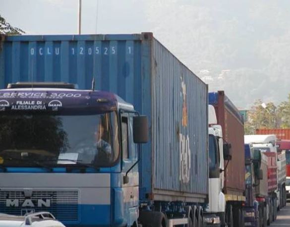 PARCHEGGIO_TIR_SARZANA_TRANSPORTONLINE