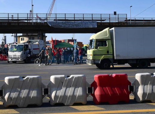 PORTO_GENOVA_CONGESTIONE_TIR_TRANSPORTONLINE