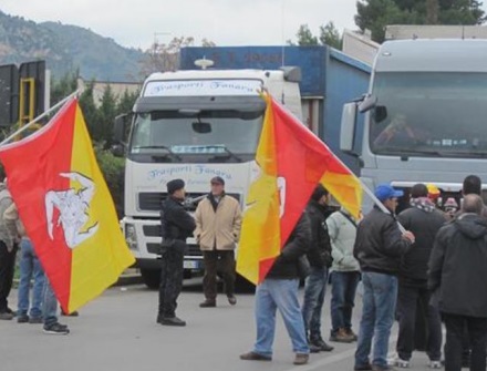 PROTESTA_AUTOTRASPORTO_SICILIA_01