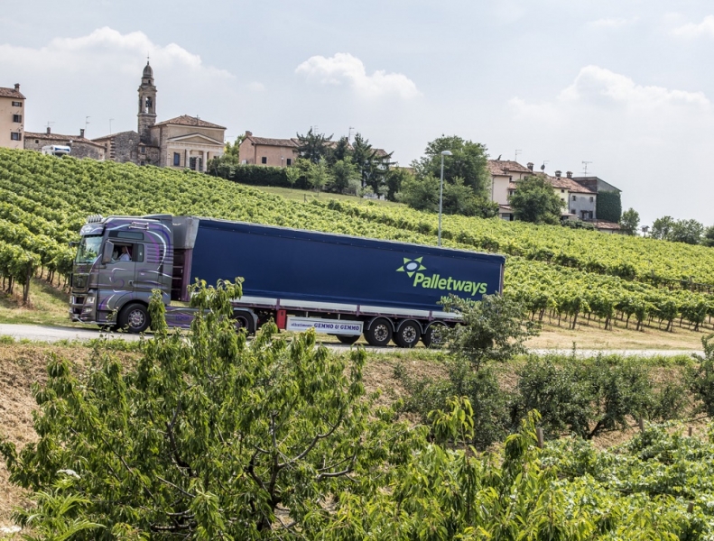 Palletways_Trasporto_vino_su_pallet_VINITALY_2019