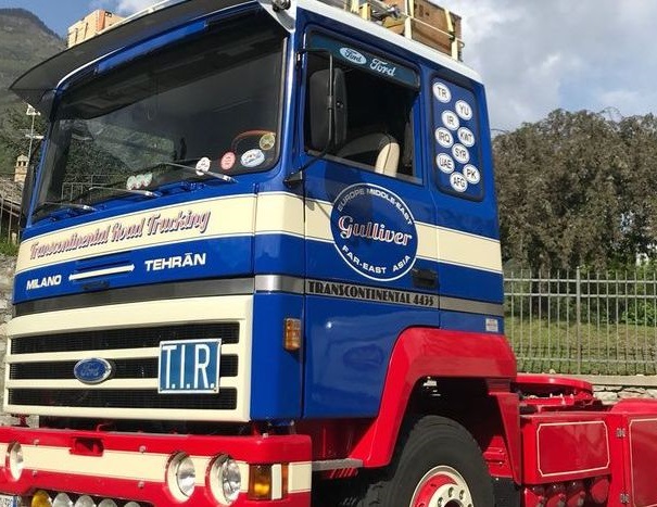 RADUNO_CAMION_STORICI_VALLE_AOSTA