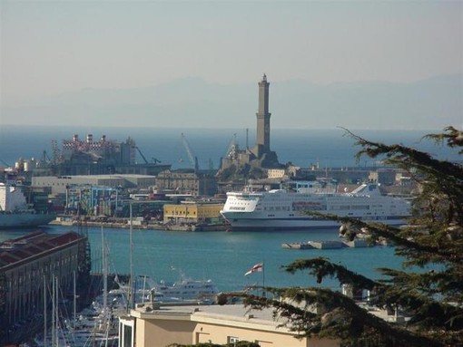 SAVONA_E_GENOVA_MERCI