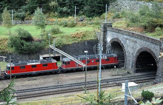 TRASPORTO_FERROVIARIO_SVIZZERA