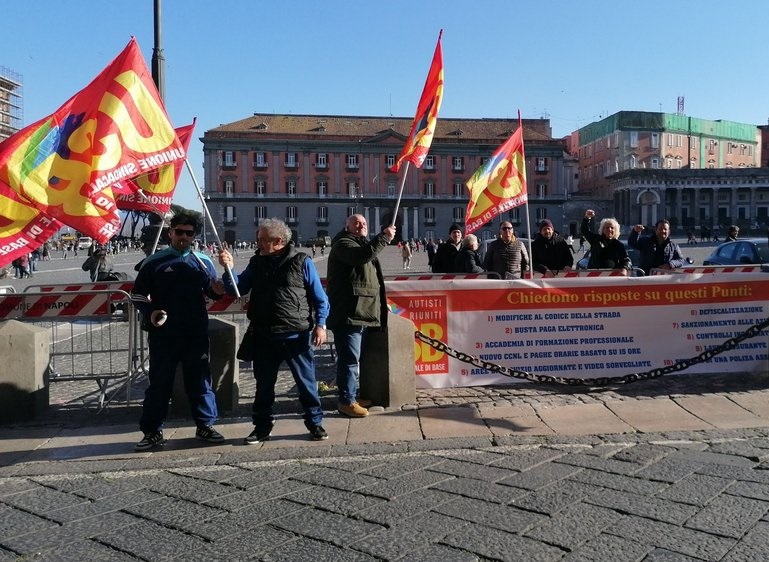 USB_CAMIONISTI_NAPOLI_TRANSPORTONLINE_(2)