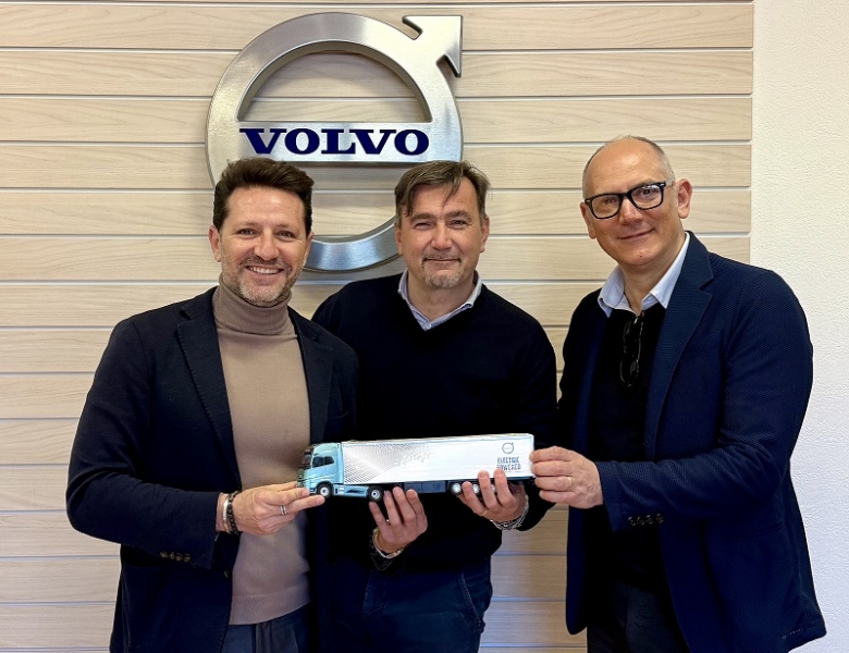 Volvo_trucks_four_trasporto_sostenibile_transportonline