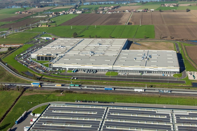 amazon_LOGISTICA_PIACENZA_ALIBABA