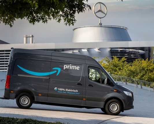 amazon_mercedes_truck