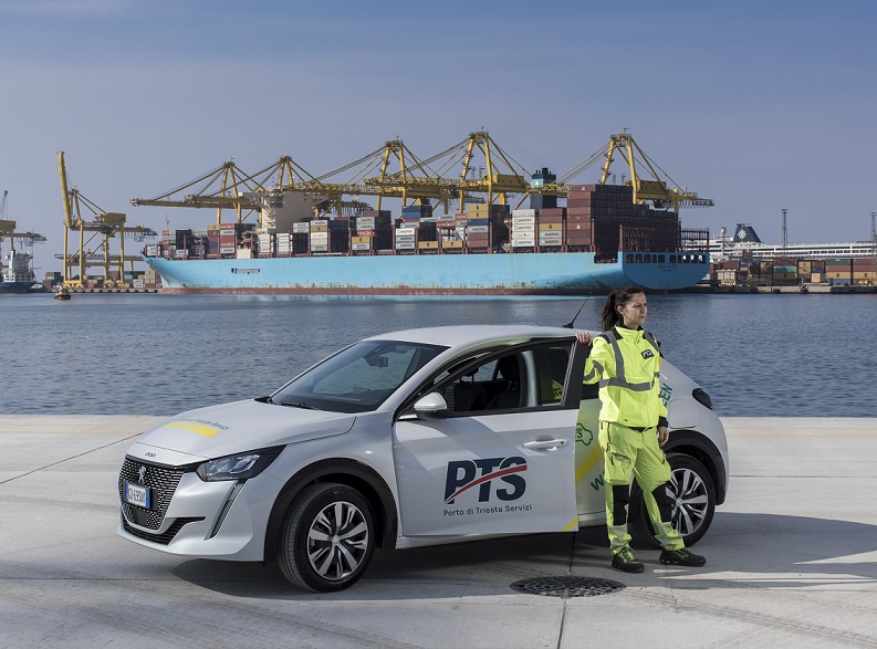 automobile_elettrica_Porto_di_Trieste_TRANSPORTONLINE