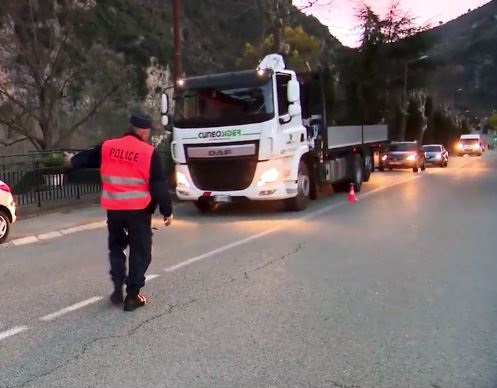 autotrasporto_bloccato_val_roya