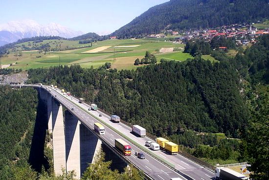 circolazione_camion_austria