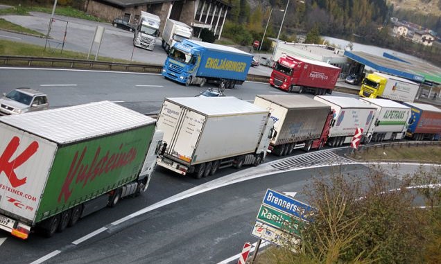 code-di-camion-sul-brennero-_-da-wikipedia