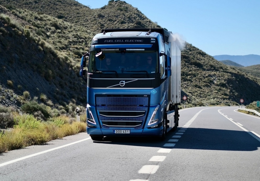 fuel-cell-electric-hydrogen-truck-original-file