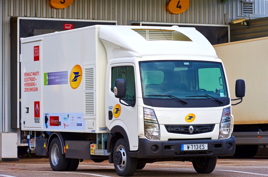la-poste_renault_maxity_electric_hydrogen_10