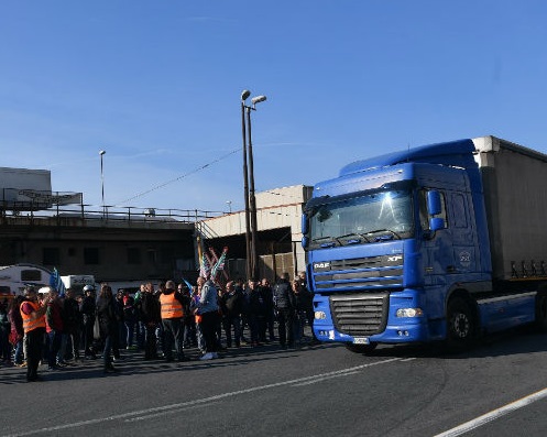 sciopero-autotrasporti-autotrasportatori_01