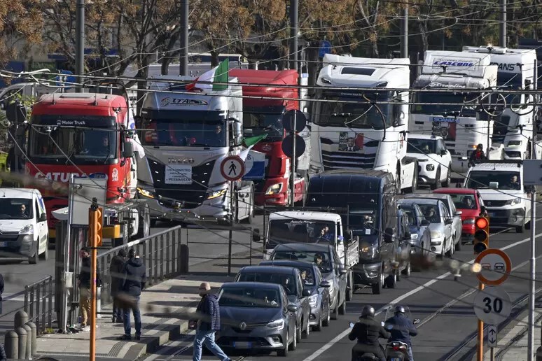 sciopero_autotrasport_omerci_usb_transportonline