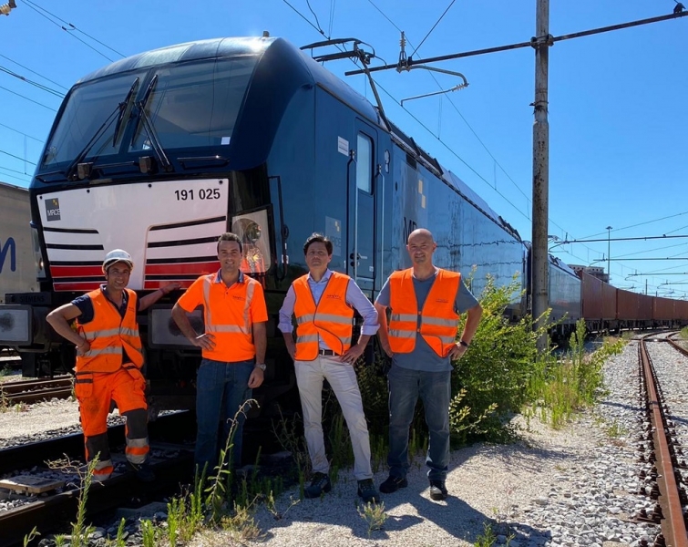 staff_Adriafer_con_primo_treno_prova_in_salita_TRIESTE